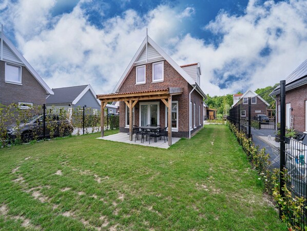 House | Exterior