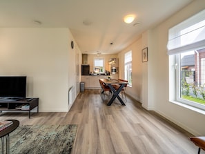 House | Living room - Holiday Home Between Rotterdam and Zeeland (Simonshaven)
