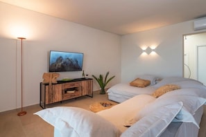 4 quartos, ferros/tábuas de passar roupa, Wi-Fi, roupa de cama