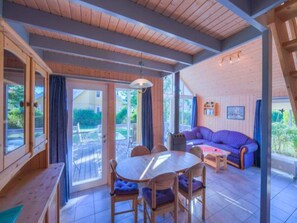 House | Dining