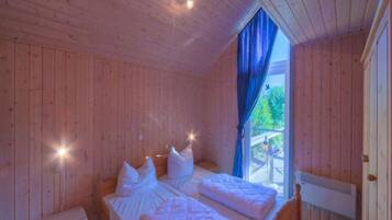 Rumah | 3 kamar tidur dan dilengkapi dengan perabotan berbeda-beda