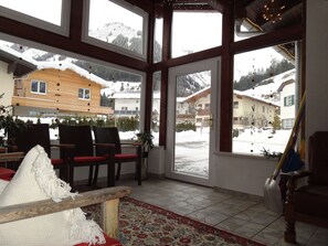 House | Balcony