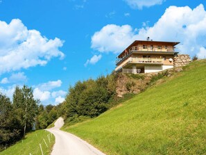 Apartment | Exterior - Apartment in Distelberg Near Ski Slopes (Aschau Im Zillertal)