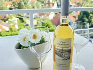 Apartment | Dining - Cosy Apartment With Terrace Near Beach (Nieuwpoort)