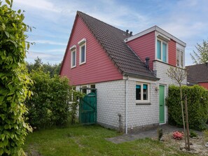 Exterior - Nice Holiday Home Near Beach (Wemeldinge)