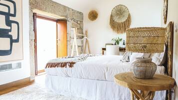 Habitación Deluxe doble, vistas al viñedo | 1 dormitorio, sábanas de algodón egipcio, ropa de cama de alta calidad