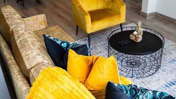 Apartment, 2 Bedrooms, Balcony | Interior