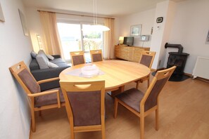 Apartment | Dining