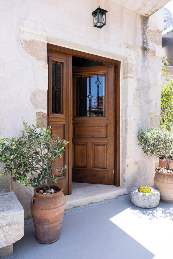 Exterior - The Fabrica Falasarna (Kissamos)