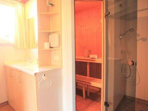House | Bathroom