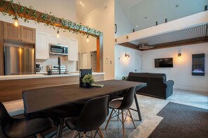 Interior - Spa & Riverside Retreat - Le Ptit Duc (Saint-Côme)