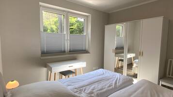 Apartment | 3 bilik tidur, dilengkapkan perabot secara berasingan