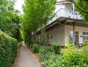 Garden - Elegant Eingerichtete Ferienwohnung (Mirow)