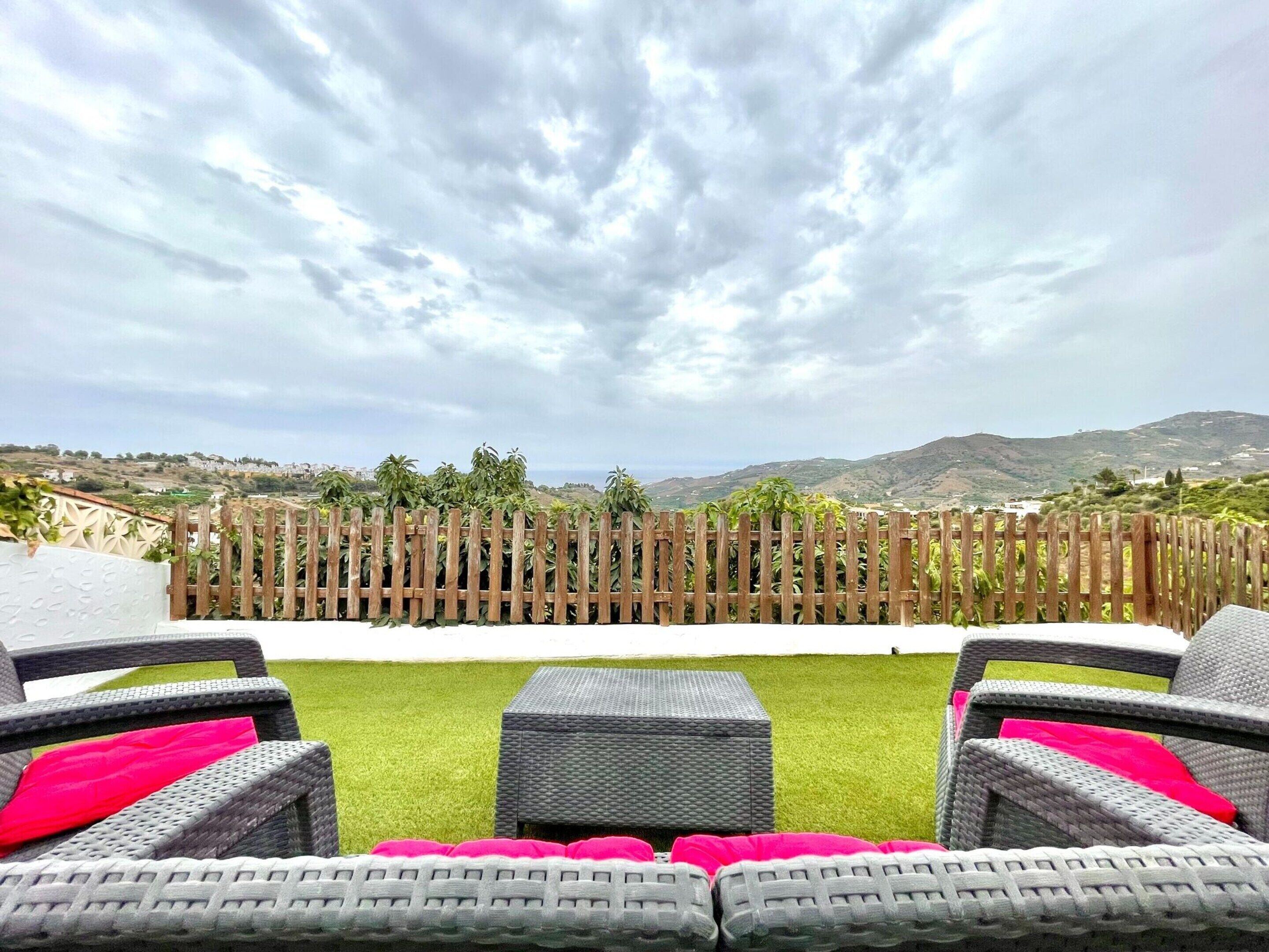 Casa | Piscina | Una piscina cubierta, una piscina al aire libre