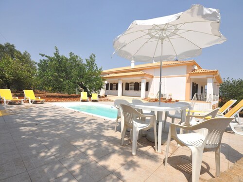 Holiday Home With Very Large Areas and Pool Located at the Entrance of Vilamoura