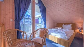 House | 3 bedrooms, individually furnished