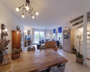 House | Tempat makan