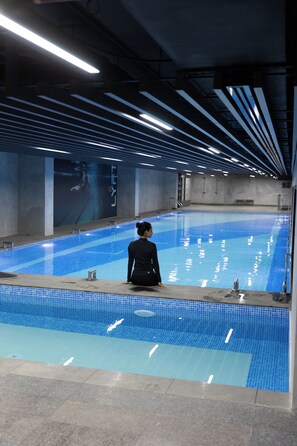 Pool - AlIskan Al Tullabi - Female Only (Seeb)