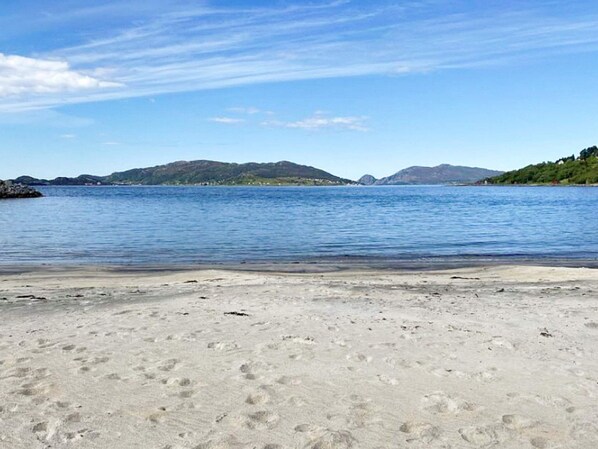 House | Beach | Fishing - 9 Person Holiday Home in Aram (Vanylven)