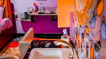 Insonorizzazione, ferro/asse da stiro, Wi-Fi gratuito