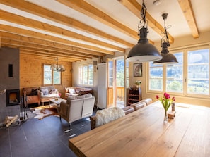 House | Dining - Chalet in Fiesch Near Aletsch Glacier (Fiesch)