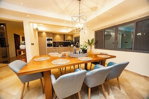 Private kitchen - Seven7 Residence  (Accra)