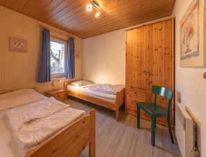 Talo | 2 makuuhuonetta, yksilöllisesti kalustettu