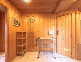 House | Spa treatment