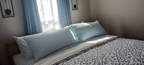 2 bedrooms, desk, iron/ironing board, travel cot - Garden Cottage-Swim/Spa sleeps 6 Ctrl Orlando Disney Universal SeaWorld Beaches, (Altamonte Springs)