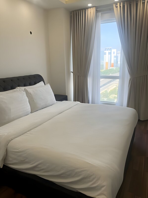 Standard Apartment | Desk, free WiFi - Elysium Suites (Islamabad)