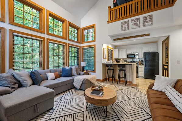 Smart TV, fireplace, foosball, table tennis - Remodeled | Game Room | gas Fireplace | Walking Distance to the Slopes! (Boyne Falls)