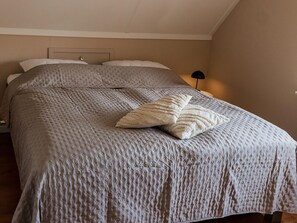 Ferienhaus | 2 Schlafzimmer, individuell eingerichtet, Bettwäsche
