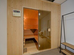 House | Bathroom - Villa in Friesland Near Slotermeer Lake (Sondel)