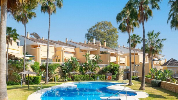 Pool - Aguamarina Gamonal - Apartment With Free Wifi (Marbella)