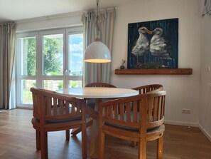 Apartment | Dining - Ferienhaus mit Allen Annehmlichkeiten (Rechlin)