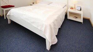 Apartemen | 1 kamar tidur dan dilengkapi dengan perabotan berbeda-beda
