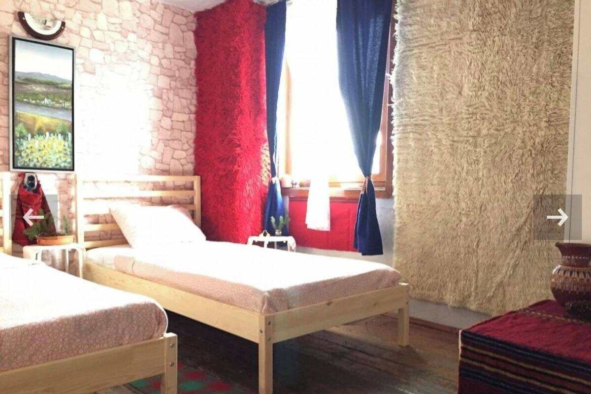 Double Room, Mountain View | WiFi (free)