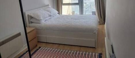 2 bedrooms, Internet, bed sheets