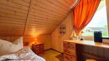 House | 3 bedrooms, individually furnished