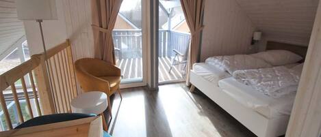 House | 3 bedrooms, individually furnished