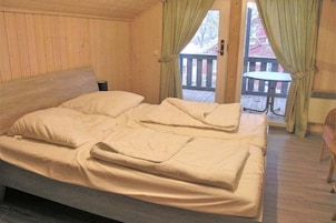 Rumah | 4 kamar tidur dan dilengkapi dengan perabotan berbeda-beda