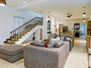 Villa | Living area - Villa in Siolim Near Morjim Beach (Siolim)