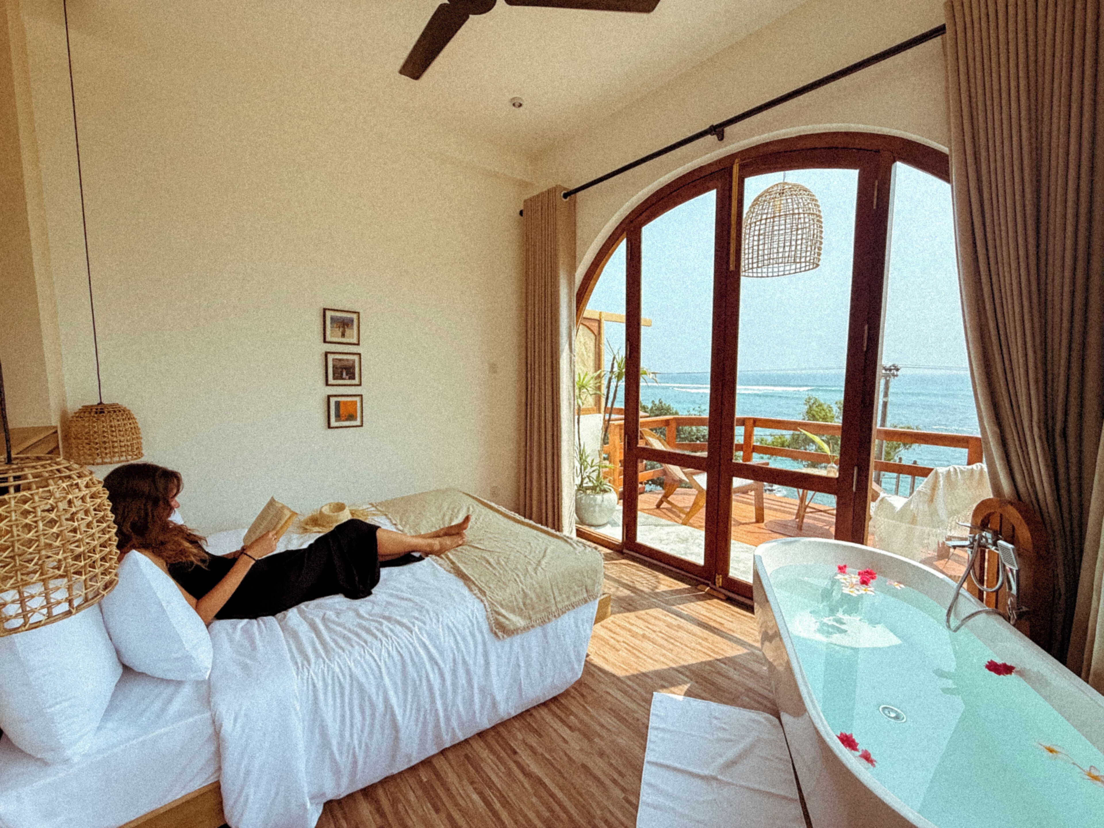 Grand Room | Individually decorated, individually furnished, desk, laptop workspace