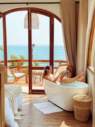 Ocean Bliss by Sugar Coliving