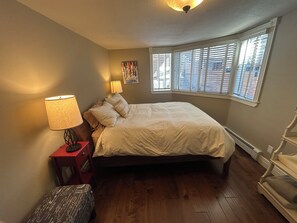 2 bedrooms, WiFi - Town of Telluride Unique 2 Bedroom/2 Bath Condo in Historic Victorian (Telluride)