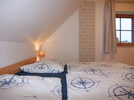 2 habitaciones y muebles diferentes