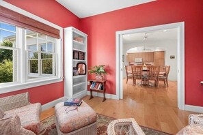 Smart TV - Private beach.....  Sunsets, views and great location!  RPMS154 (Dennis)
