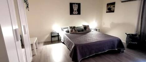 2 soveværelser, strygejern/strygebræt, Wi-Fi, sengetøj