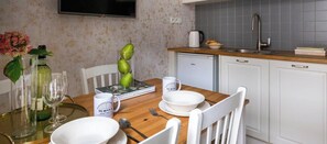 Fridge, microwave, stovetop, electric kettle