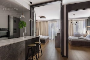 2 bedrooms, desk, iron/ironing board, free WiFi